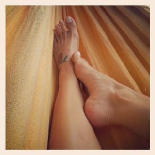 Pietra Príncipe feet photo thumbnail