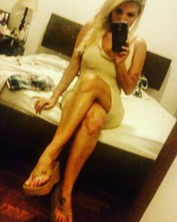 Pietra Príncipe feet photo thumbnail