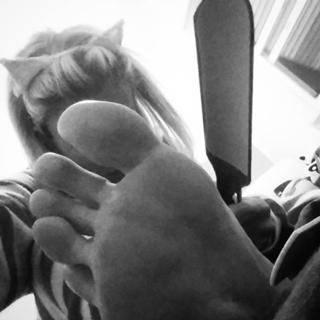 Pietra Príncipe feet photo thumbnail