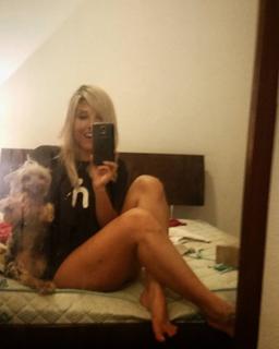 Pietra Príncipe feet photo thumbnail