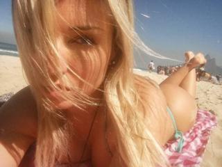 Pietra Príncipe feet photo thumbnail