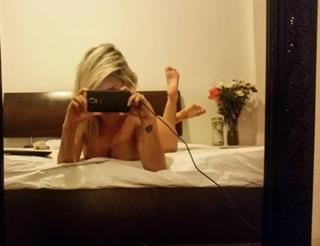 Pietra Príncipe feet photo thumbnail