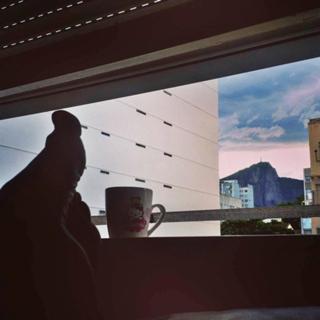 Pietra Príncipe feet photo thumbnail