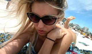 Pietra Príncipe feet photo thumbnail