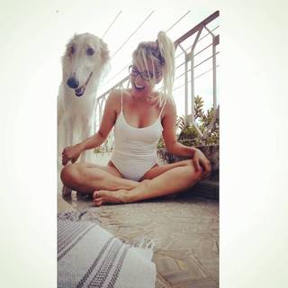 Pietra Príncipe feet photo thumbnail