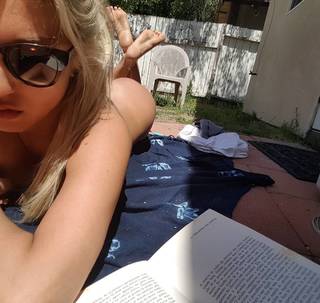 Pietra Príncipe feet photo thumbnail