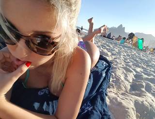 Pietra Príncipe feet photo thumbnail