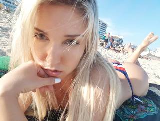 Pietra Príncipe feet photo thumbnail