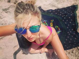 Pietra Príncipe feet photo thumbnail