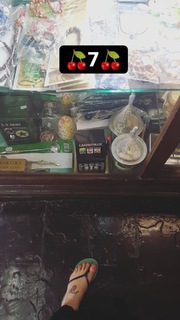 Pietra Príncipe feet photo thumbnail