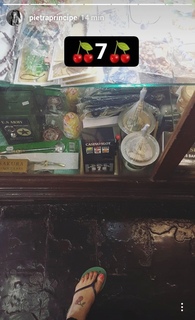 Pietra Príncipe feet photo thumbnail