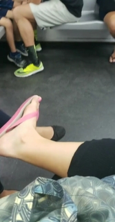 Pietra Príncipe feet photo thumbnail