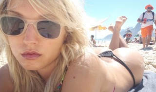 Pietra Príncipe feet photo thumbnail