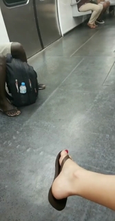 Pietra Príncipe feet photo thumbnail