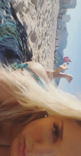 Pietra Príncipe feet photo thumbnail