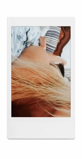 Pietra Príncipe feet photo thumbnail