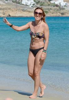 Pigi Devetzi feet photo 5
