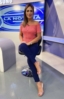 Pilar Núñez feet photo 3