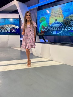 Pilar Núñez feet photo 1