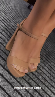 Pilar Núñez feet photo 3