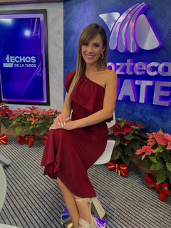 Pilar Núñez feet photo 10