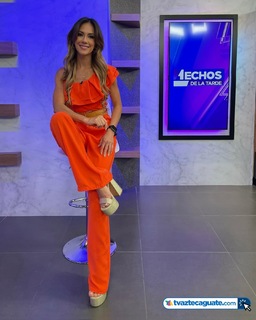 Pilar Núñez feet photo 5
