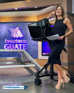 Pilar Núñez feet photo 2