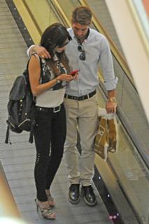 Pilar Rubio feet photo thumbnail