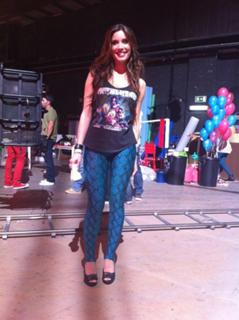 Pilar Rubio feet photo thumbnail
