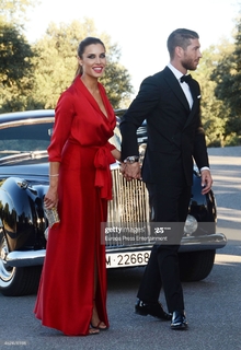 Pilar Rubio feet photo thumbnail