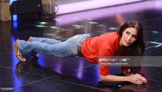 Pilar Rubio feet photo thumbnail