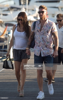 Pilar Rubio feet photo thumbnail