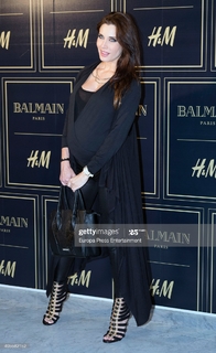 Pilar Rubio feet photo thumbnail
