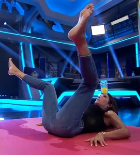 Pilar Rubio feet photo thumbnail