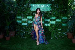 Pilar Rubio feet photo thumbnail