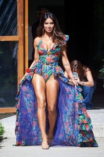 Pilar Rubio feet photo thumbnail