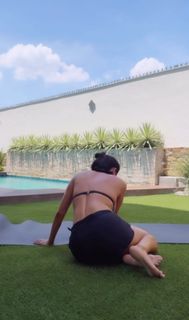 Pilar Rubio feet photo thumbnail