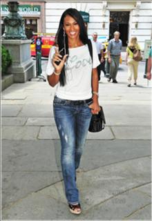 Pilar Sanders feet photo 2