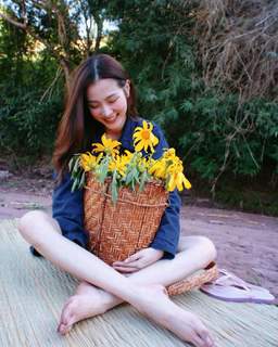 Pimchanok Leuwisetpaiboon feet photo 9