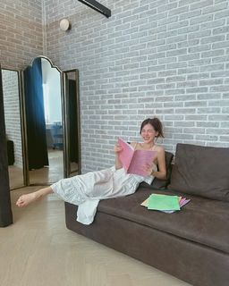 Pimchanok Leuwisetpaiboon feet photo 6