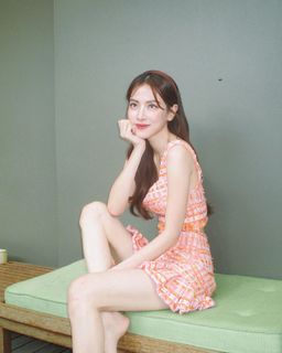 Pimchanok Leuwisetpaiboon feet photo 19