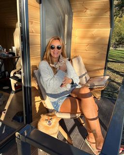 Pinar Altug feet photo thumbnail