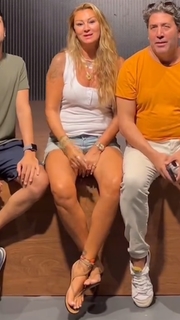 Pinar Altug feet photo thumbnail
