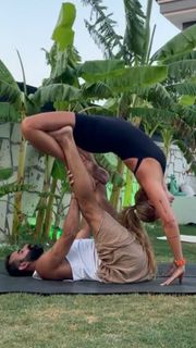 Pinar Altug feet photo thumbnail