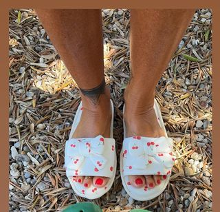 Pinar Altug feet photo 20