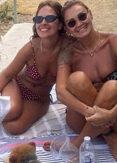 Pinar Altug feet photo 2