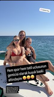 Pinar Altug feet photo 1