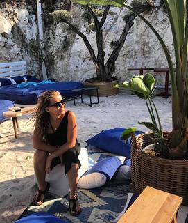 Pinar Aylin feet photo 11