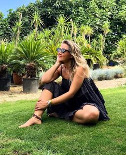Pinar Aylin feet photo 9