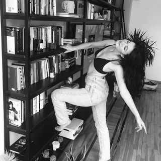Pinar Deniz feet photo thumbnail